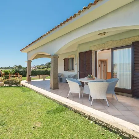 Sardinia Family Villas - Seaside Leonora Pedestrian Area