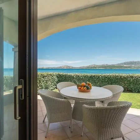 Sardinia Family Villas - Seaside Leonora Pedestrian Area *