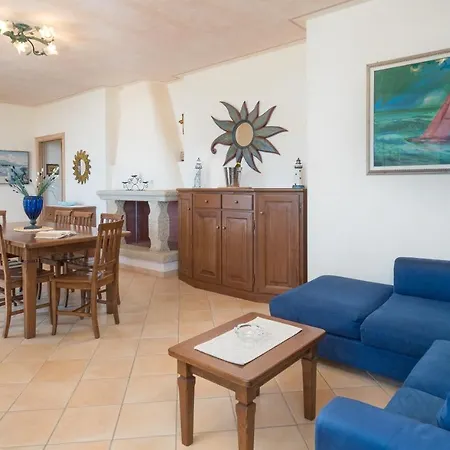 Sardinia Family Villas - Seaside Leonora Pedestrian Area קניגיונה