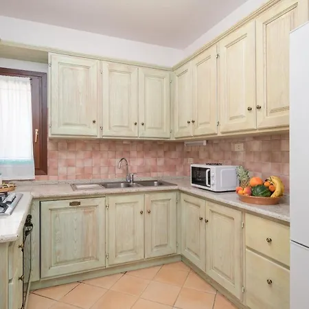 Sardinia Family Villas - Seaside Leonora Pedestrian Area Villa *