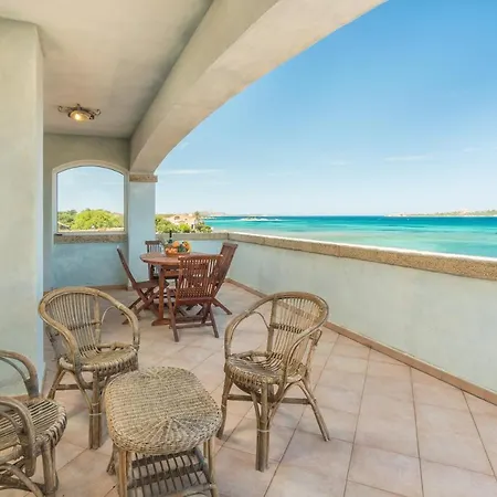 Sardinia Family Villas - Seaside Leonora Pedestrian Area Villa